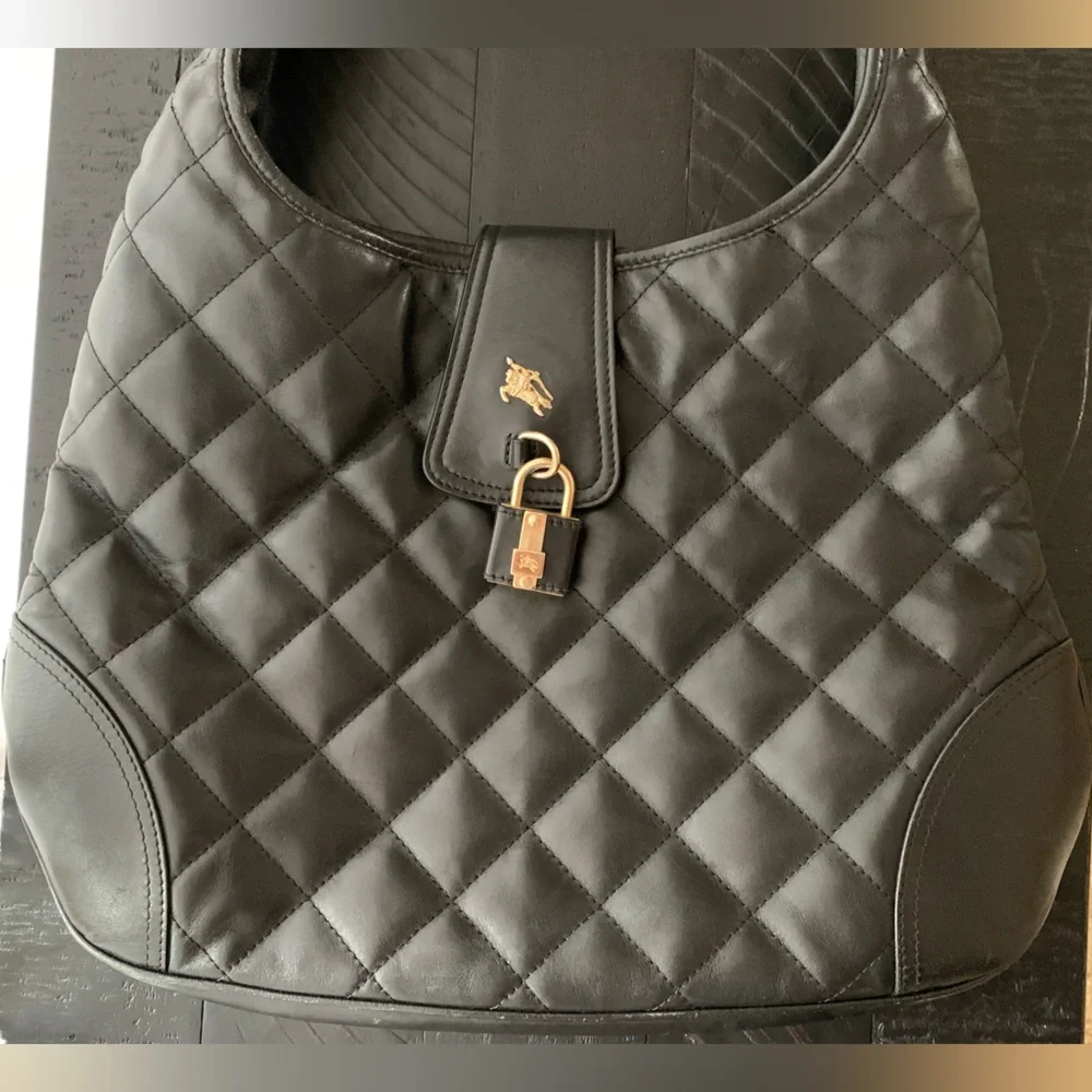Burberry Quilted Black Leather Brook Hobo Shoulder Bag with Lock EUC - Picture 4 of 14